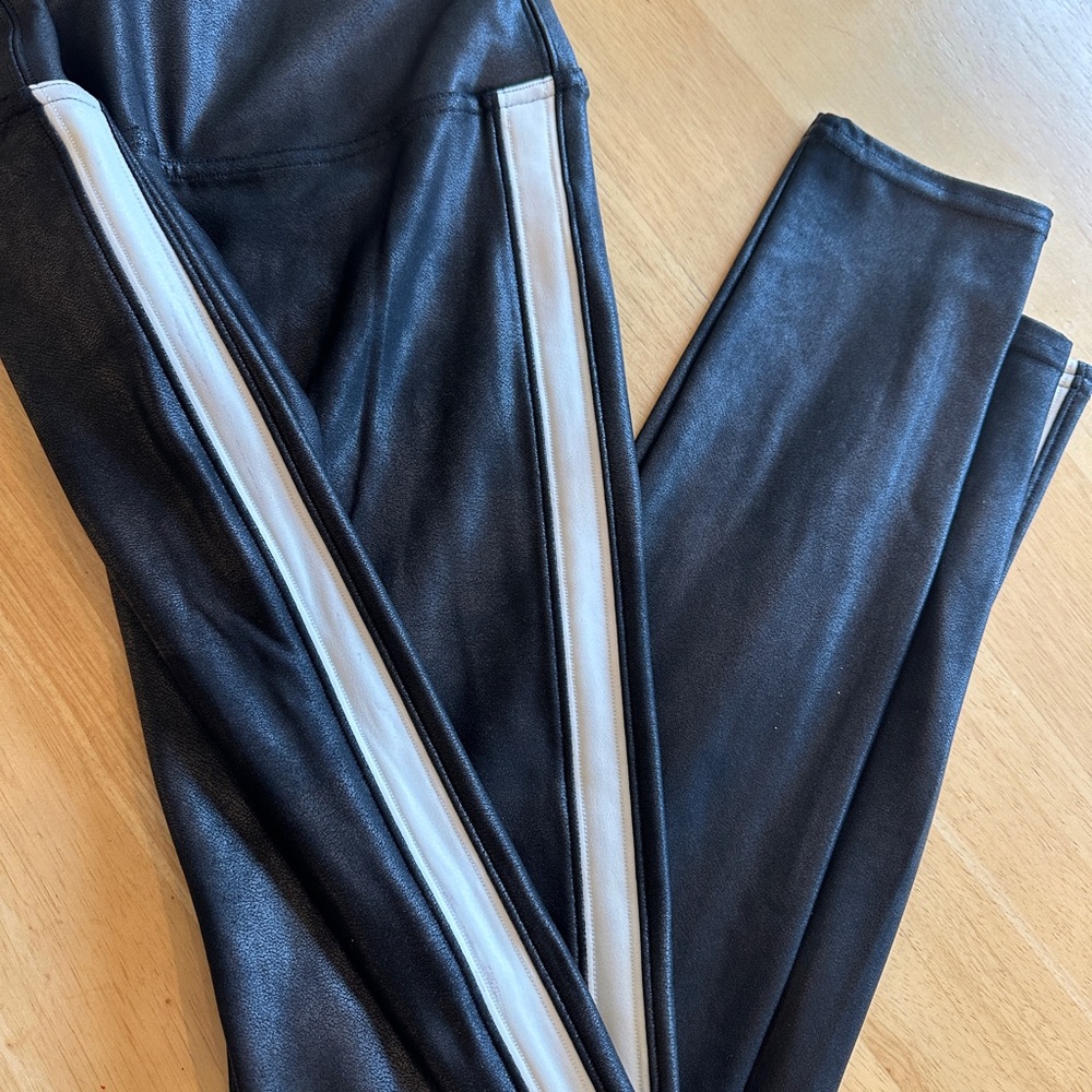 SPANX Black Leggings with White Side Paneling Size M